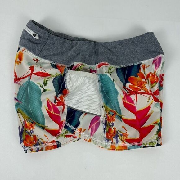 Athleta Womens Tropical Lilies Ready Set Go Shorts size Small - Picture 4 of 10
